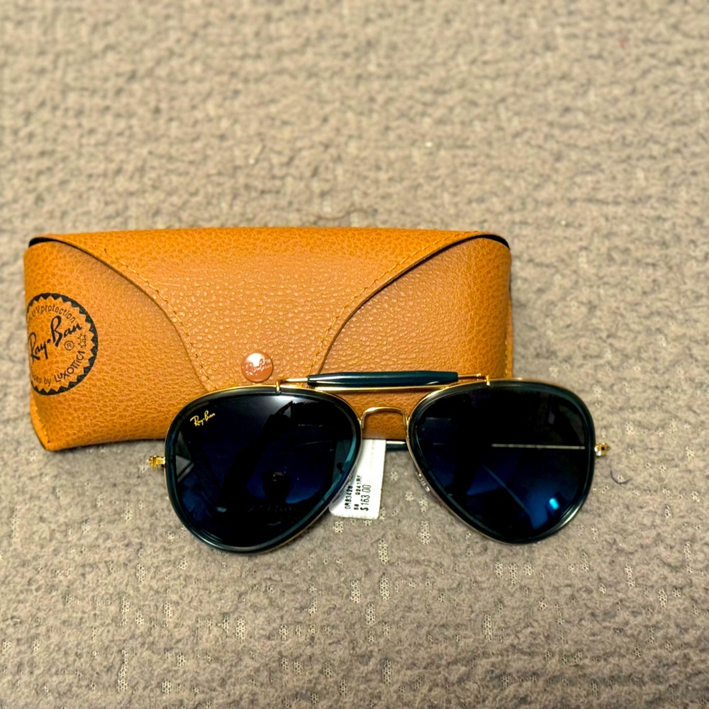 Brand new ray ban